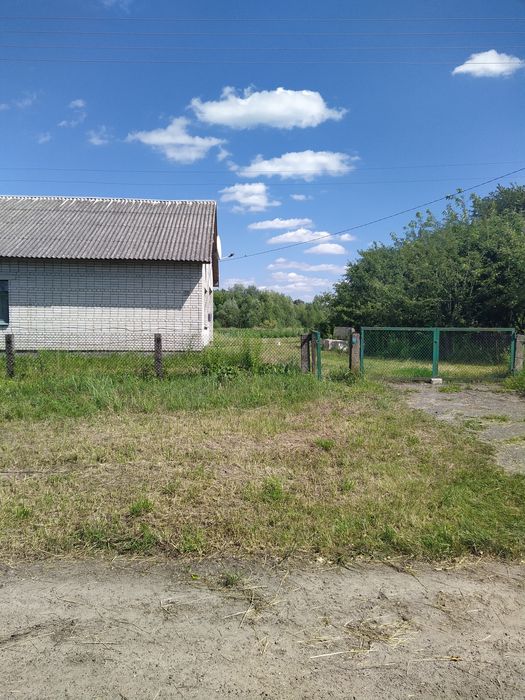 Продам будинок  під ремонт