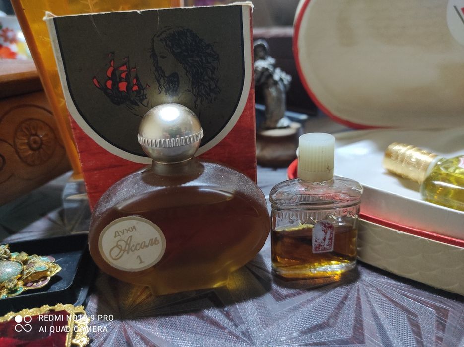 Брошки времён ссср позолота клеймо