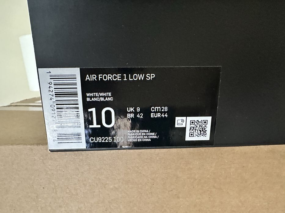 Nike Air Force 1 Low Supreme White