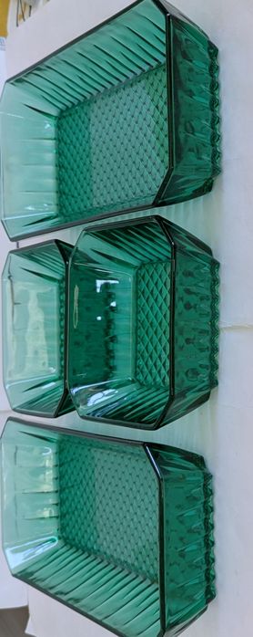 Serviço de aperitivos antigo em loiça verde Arcoroc, França