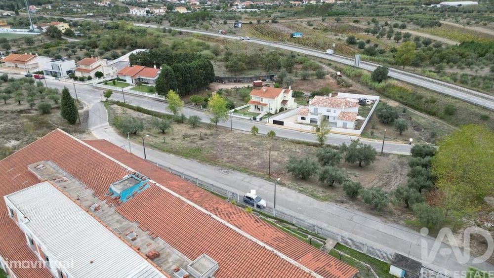 Terreno para construção em Souselas e Botão