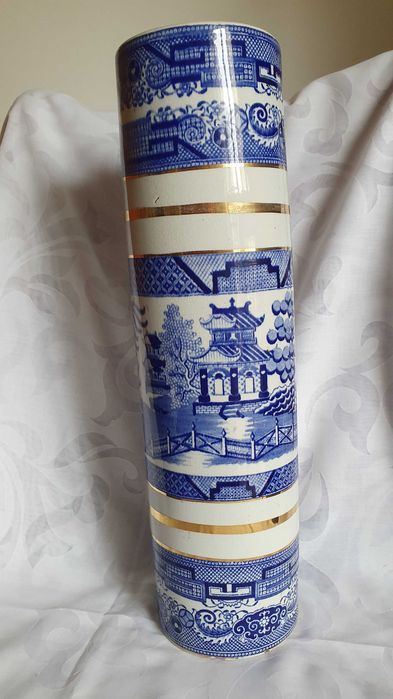 Sacavém Earthenware Jug, English Style, Chinese Pagoda — Clearance Sale