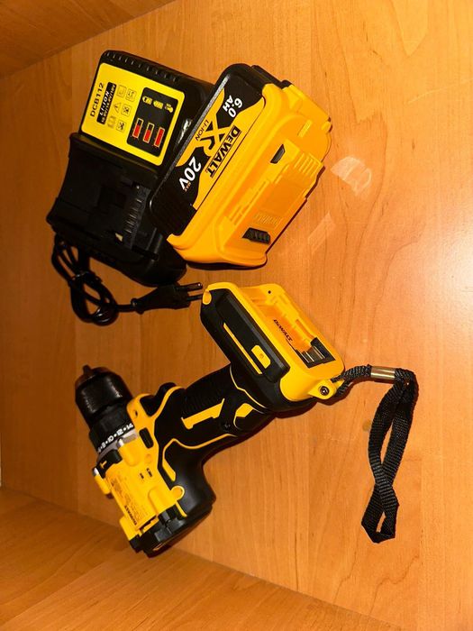 Wkrętarka DeWalt 18V do akumulatora / dcd805 aku  HIT
