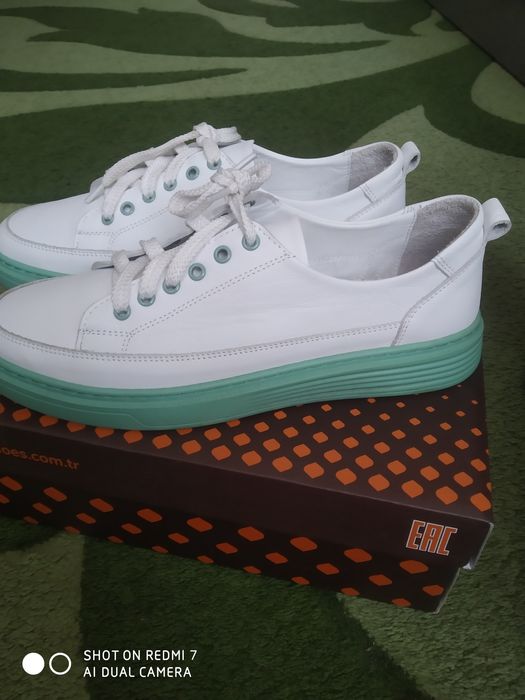 Кроссовки кеды мокасины женские кожаные