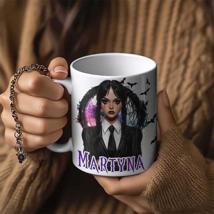 Kubek WEDNESDAY NEVERMORE ACADEMY – Z Twoim własnym imieniem!