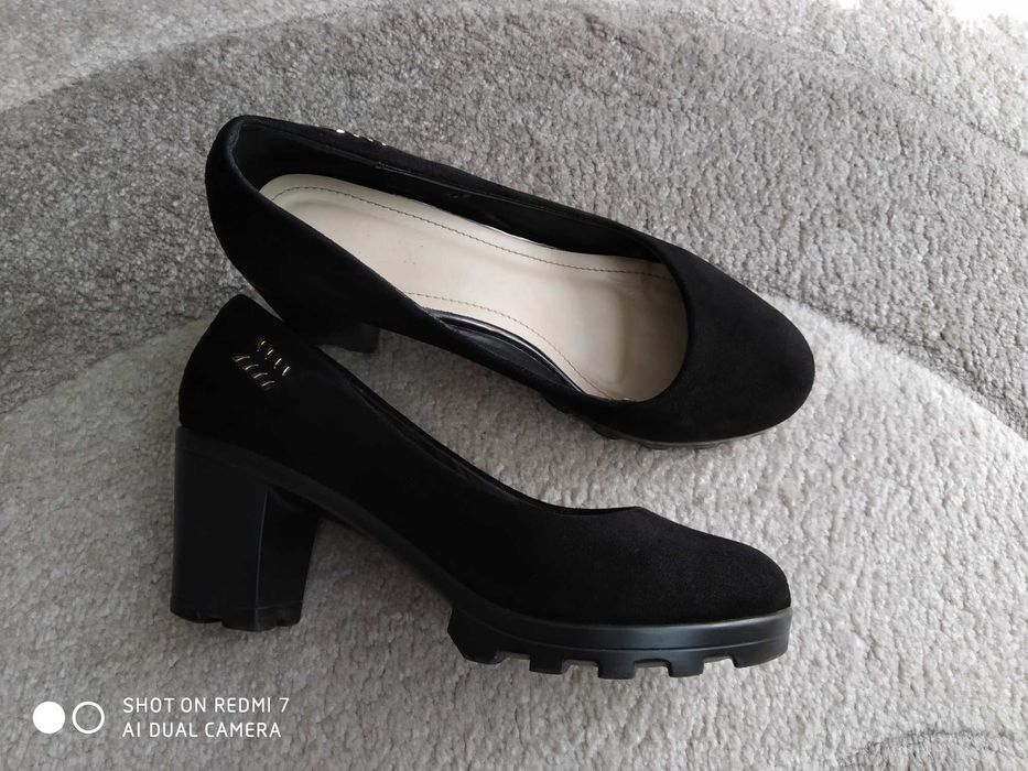 Туфли женские черные замшевые, туфлі жіночі чорні замшеві