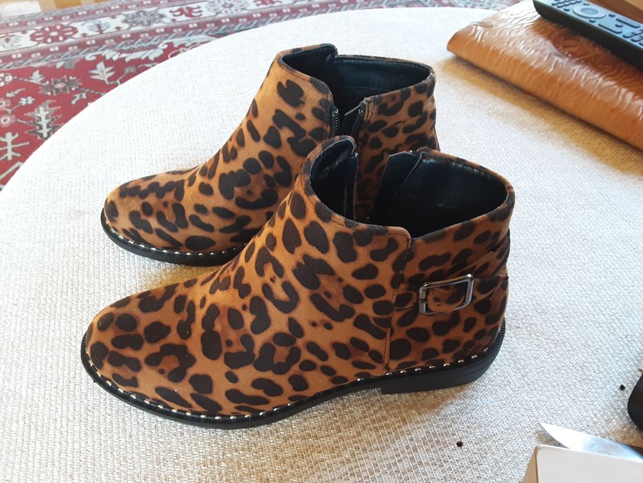 Buty damskie -sztyblety