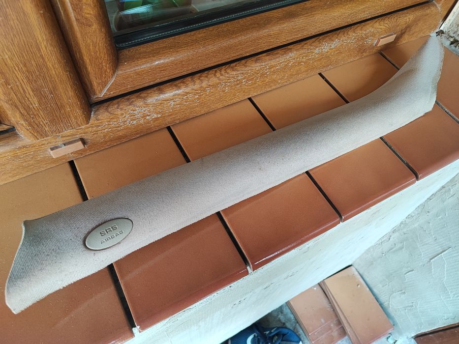 Osłona słupka A od Alfy Romeo 156 kombi LEWA