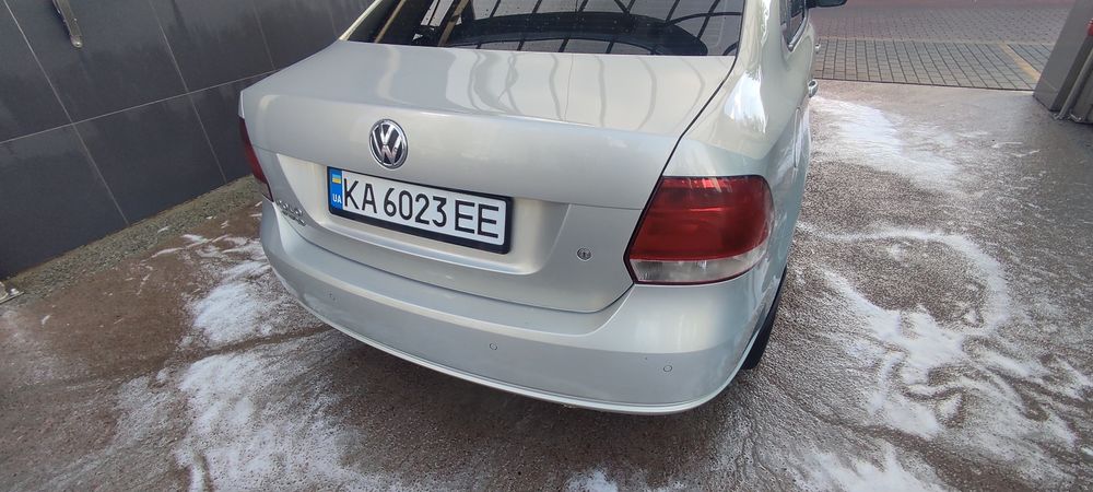 Volkswagen polo sedan