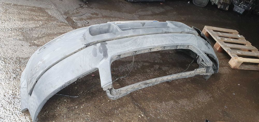 Lut6 Zderzak przedni volkswagen T5 wysyłka części