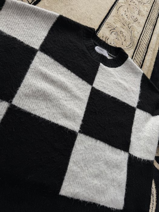 Sweter czarno biały w kratę szachownice 34/XS Bershka