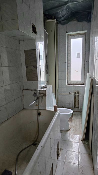 Продам реальну 3х.к.квартиру метро Індустріальна. Сертифікат+. 23000