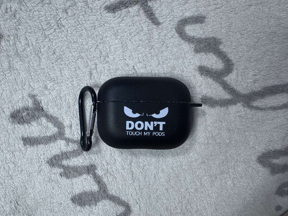 Чохли для AirPods Pro / Pro 2 / AirPods 3