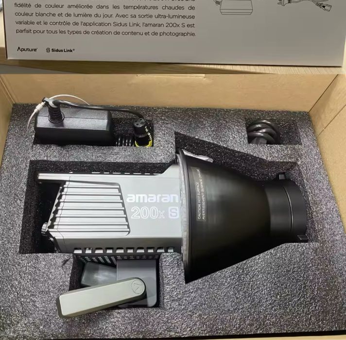 Amaran Aputure 200x S 200Вт двоколірний світлодіодний світильник
