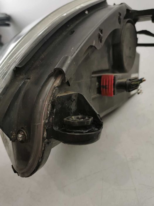 Lampa prawa Reflektor Prawy Citroen C6 xenon ksenon