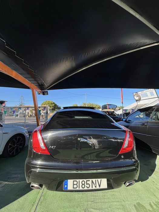 Jaguar XJ premium Luxury 5.0cc V8 400cv full extras blindado 150 mil km painel digital