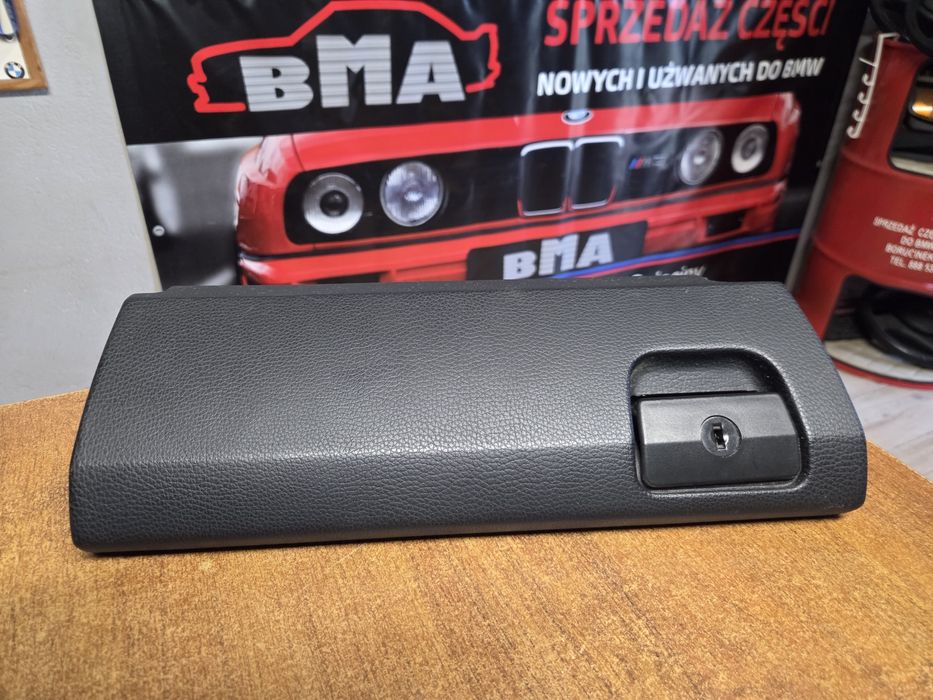 BMW E36 Compact Schowek Klamka Osłona Schowka Zamknięcie Części BMA
