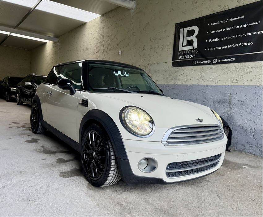 Mini Cooper 1.6D R56 - Desde 164€ Mês
