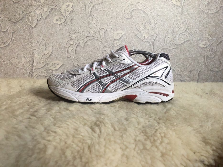 Кросівки Asics Gel GT2130 для повсякдення, залу 41 40,5 40 26 25,5