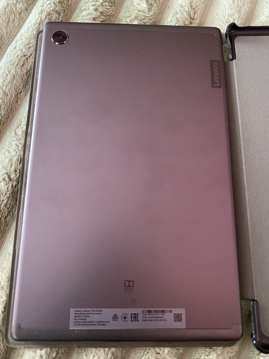 Продається планшет Lenovo Tab M10 FHD Plus 4/64Gb