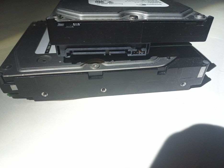 Жорсткий диск HDD 320gb 147gb накопичувач