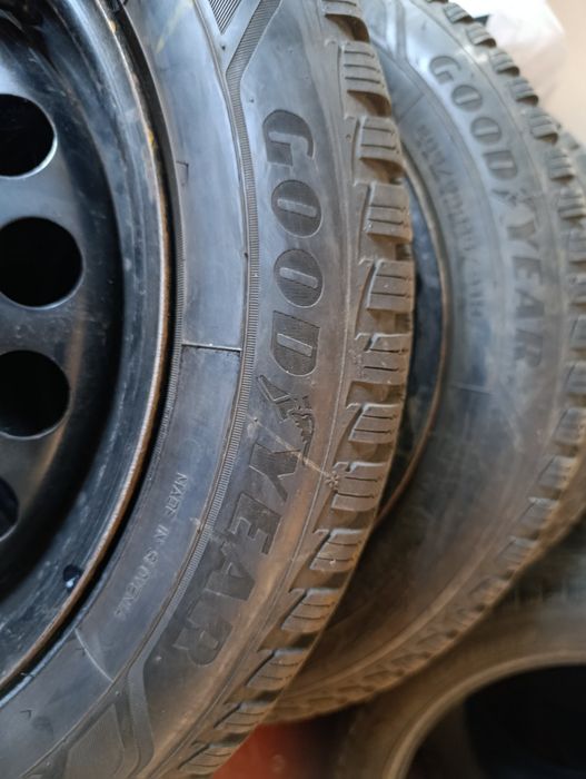 Шини, диски, колпаки 205/55 R16 Good year