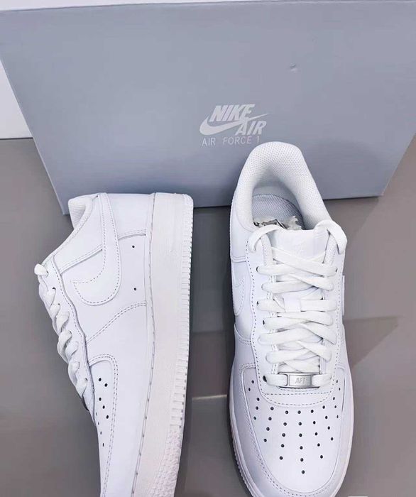 Buty meskie Mokasyny Nike_Air_Force_1_Low '07_Biały R.38