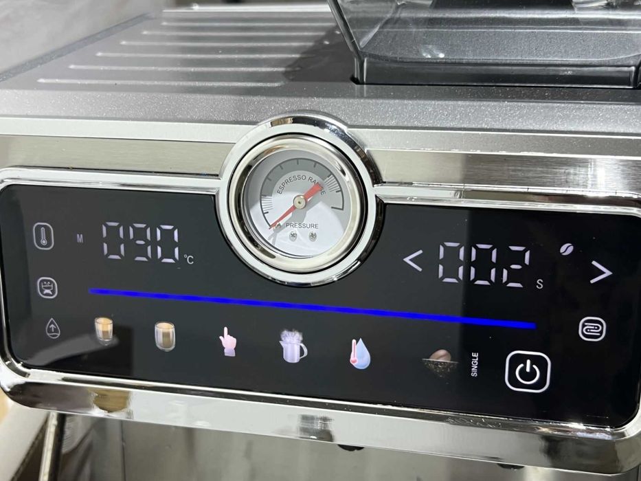 Кофеварка Кавоварка рожковая с кофемолкой Klarstein GrandPresso Touch