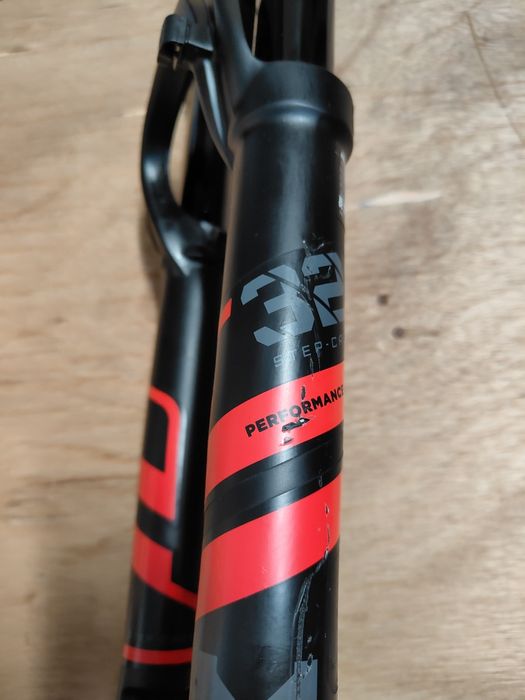 199€
Suspensão fox step Cast Boost 
Valor fixo
Com bloqueio 
Vendida como nas fotos.