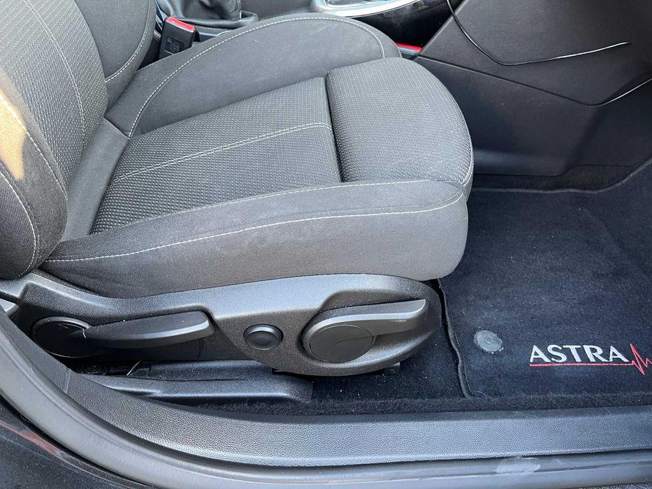 OPEL Astra J 1,6 180