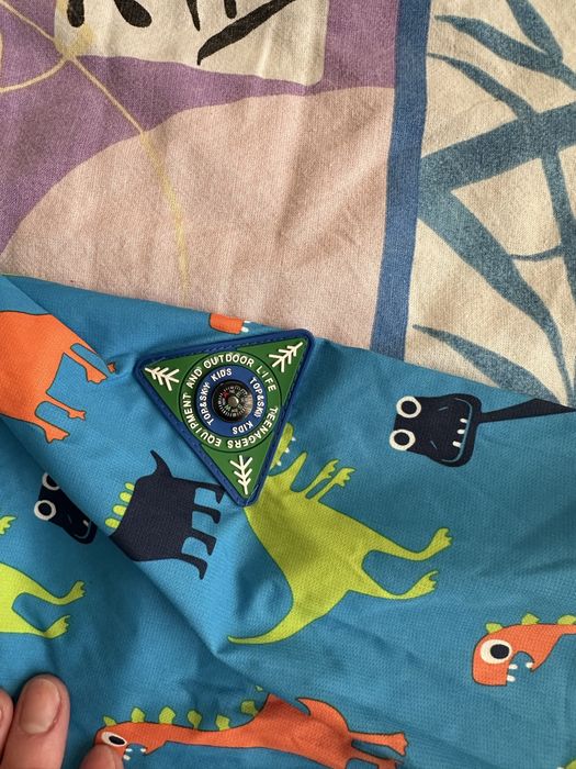 Легенька курточка, вітровка