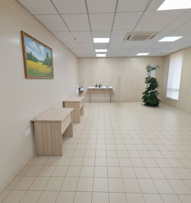 Оренда під медицину та косметологію в центрі міста.