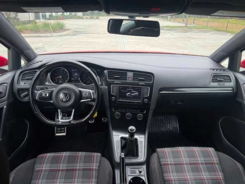 2016 Volkswagen Golf GTI Autobahn