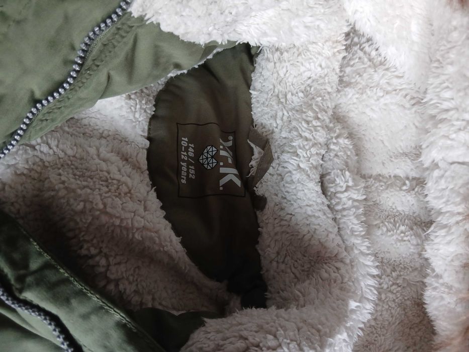 CIEPŁA PARKA na kożuszku r.146/152 Zimowa kurtka