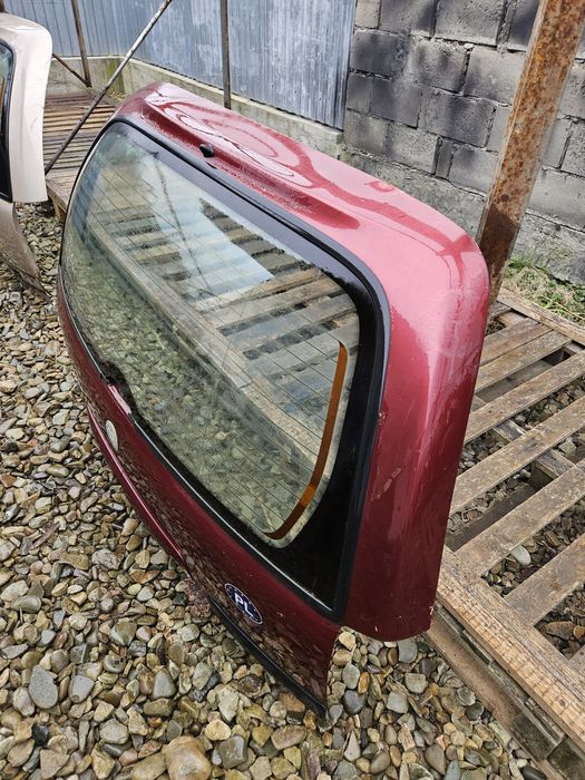 Кришка багажника Скло Опель Омега Б Ляда Opel Omega B Розборка шрот