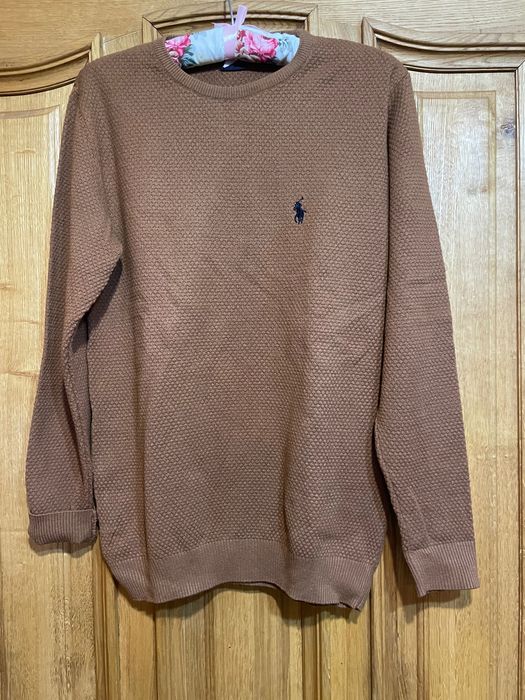 Чоловічий коричневий светр М
