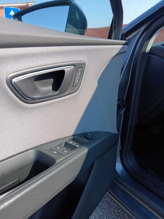 SEAT Leon — fotografia 12