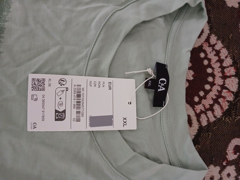 Top C&A verde claro mangas curta XXL