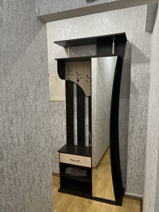 Передпокій у коридор