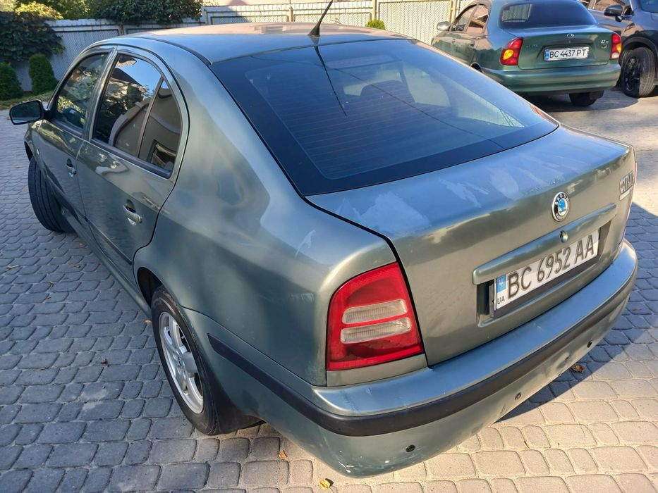 Skoda Octavia Tour 2.0i 2003