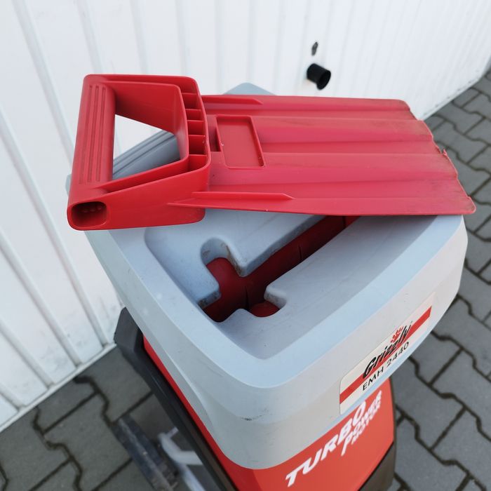 Rozdrabniacz elektryczny do gałęzi Grizzly EMH 2440