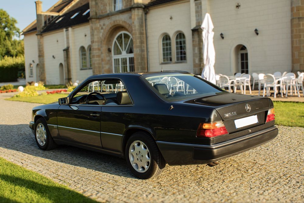 Mercedes-Benz 320 CE Sportline W124  M104
