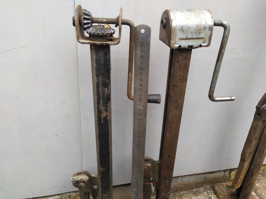 Домкрат Жигули УАЗ Волга ЗИЛ пр-во СССР 0.5 ТН 1 ТН 2 ТН 5 тн