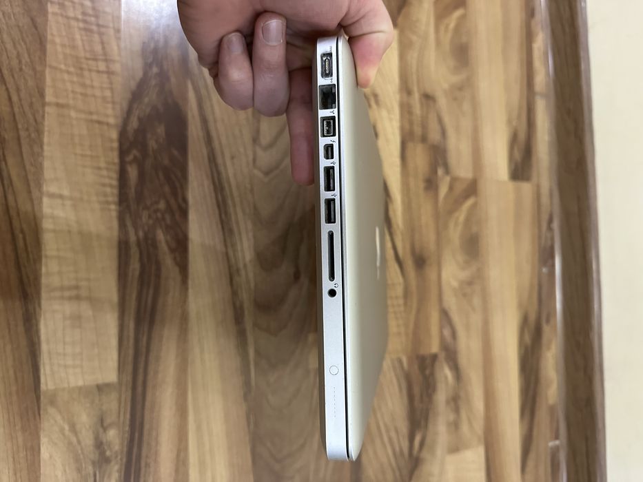 Macbook pro 2012 року