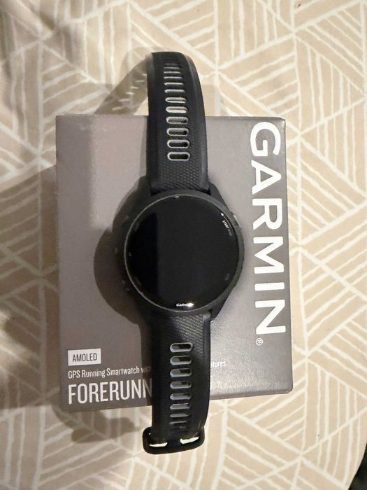 Smartwatch Garmin Forerunner 265 Como novo. Comprado a 27/05/2026 praticamente sem uso