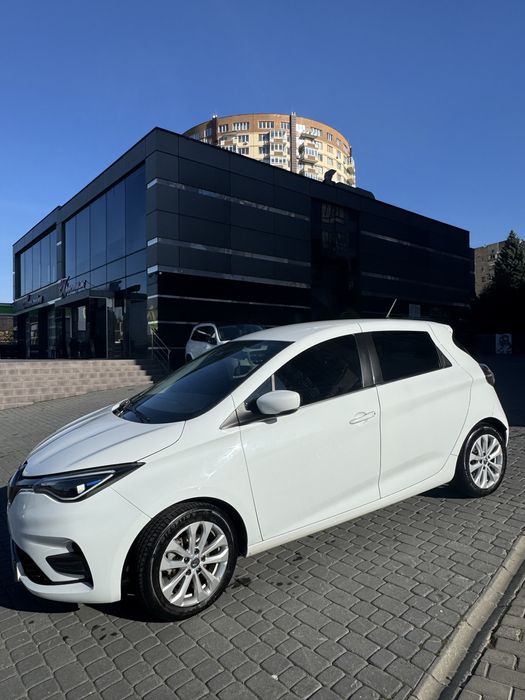 Рено Zoe Рено Зоя