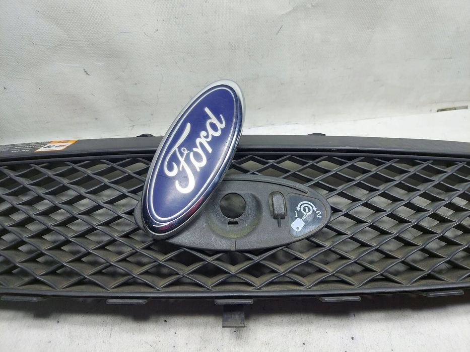 Grill Atrapa Chłodnicy Ford C-Max 3M51R8200A