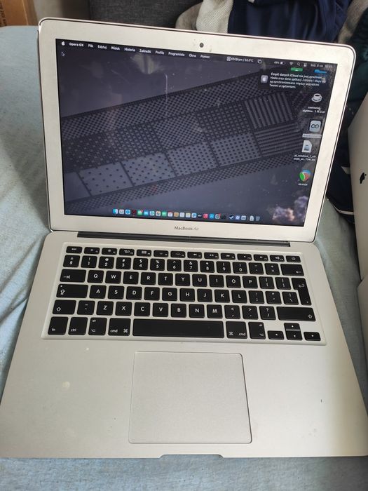 Macbook air a1466 2015 8gb/128gb