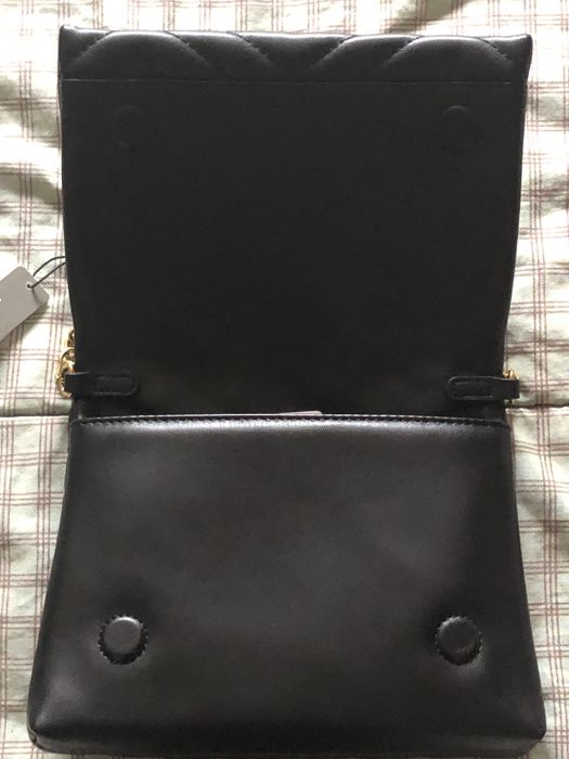 Carteira tiracolo preta Parfois