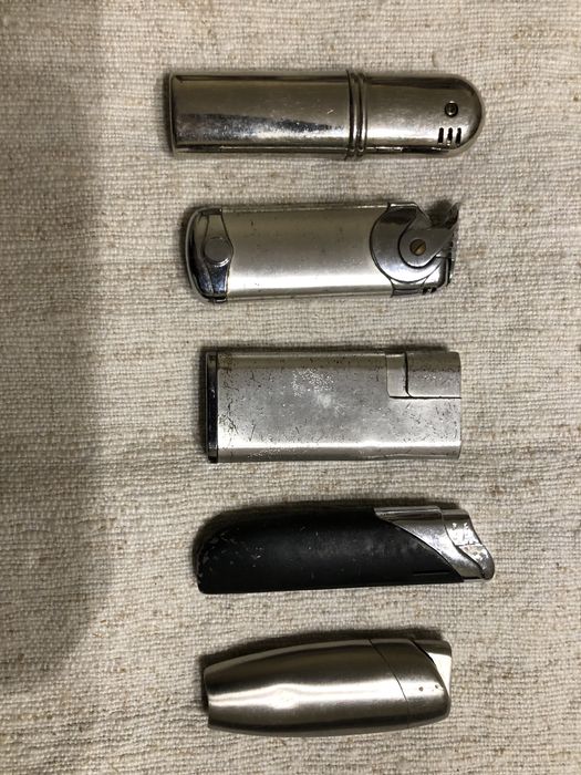 Varios Isqueiros em metal